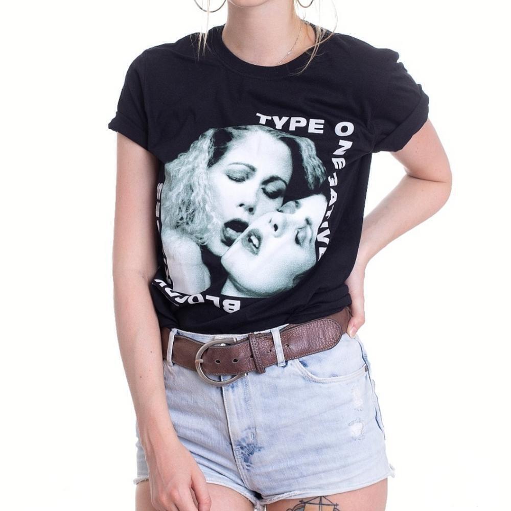 Type O Negative Bloody Kisses Gothic Metal Fan T-Shirt
